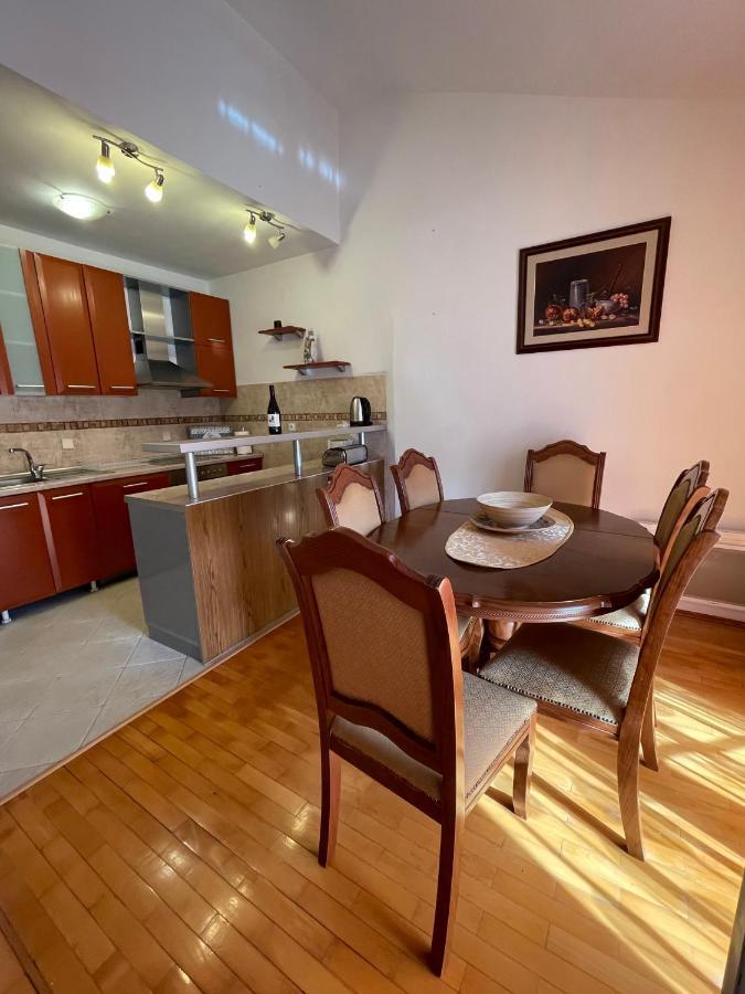 Aquarium Apartment Котор Екстериор снимка