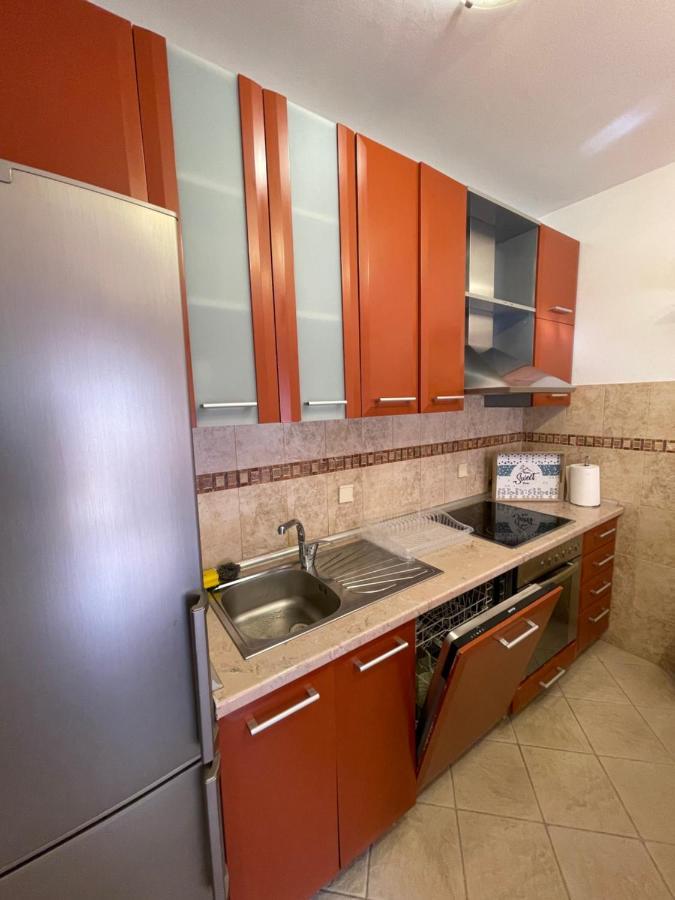 Aquarium Apartment Котор Екстериор снимка
