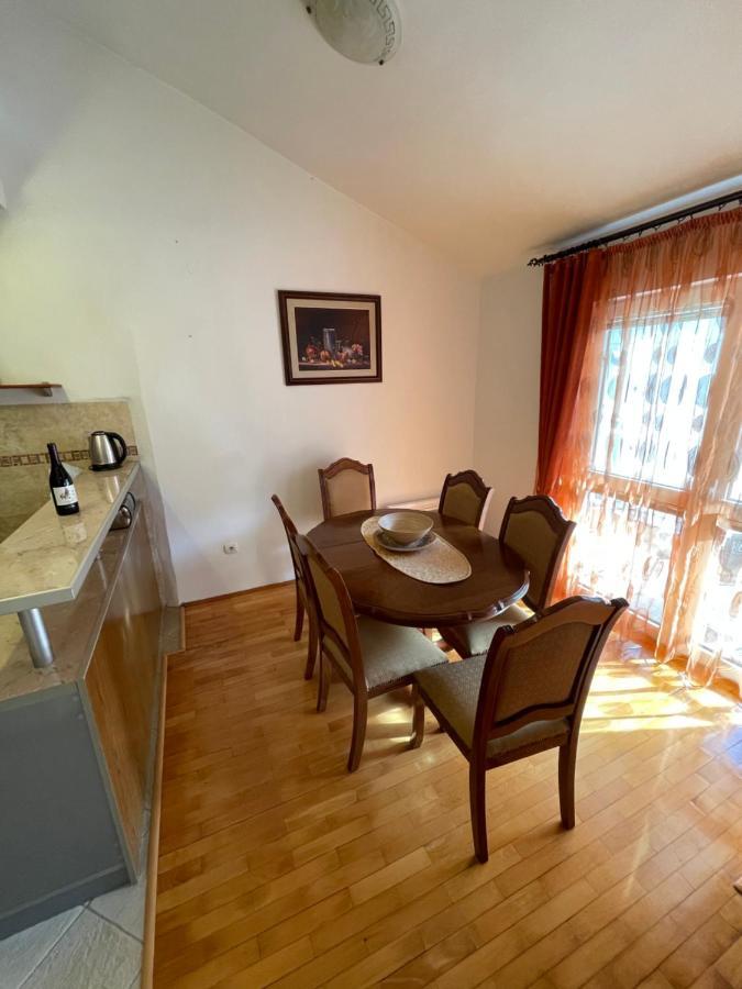 Aquarium Apartment Котор Екстериор снимка