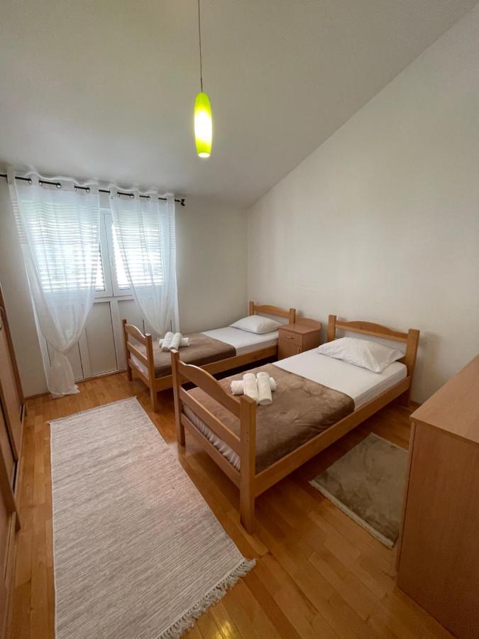 Aquarium Apartment Котор Екстериор снимка